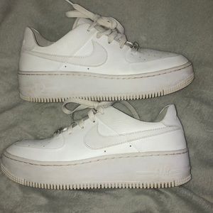 Nike Air Force 1s Sage Low